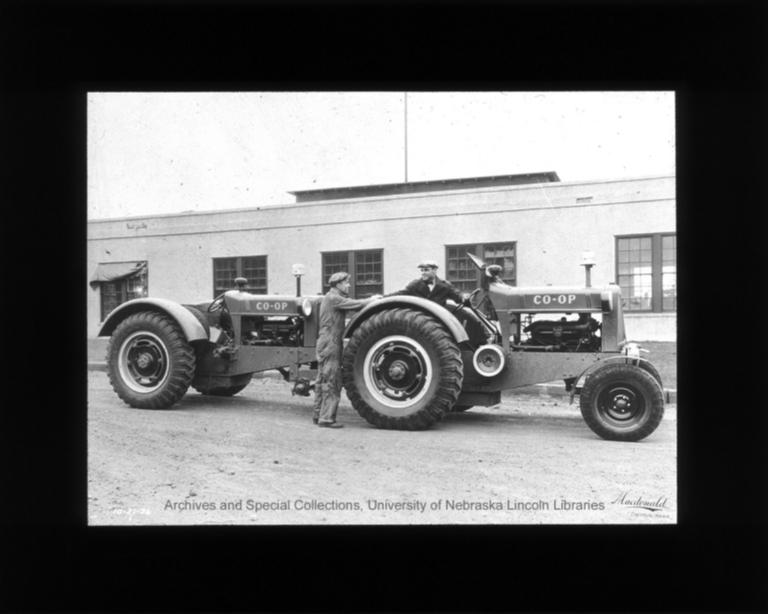 Larsen Tractor Museum, Records